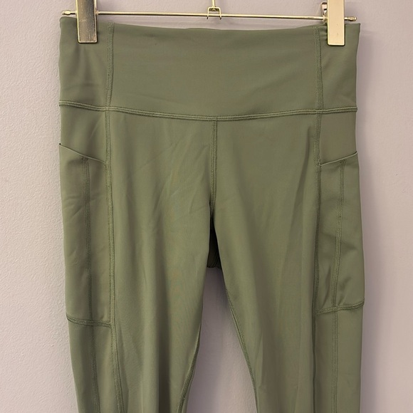 Athleta ULTIMATE STASH POCKET 7/8 TIGHT SIZE MED - Picture 3 of 7